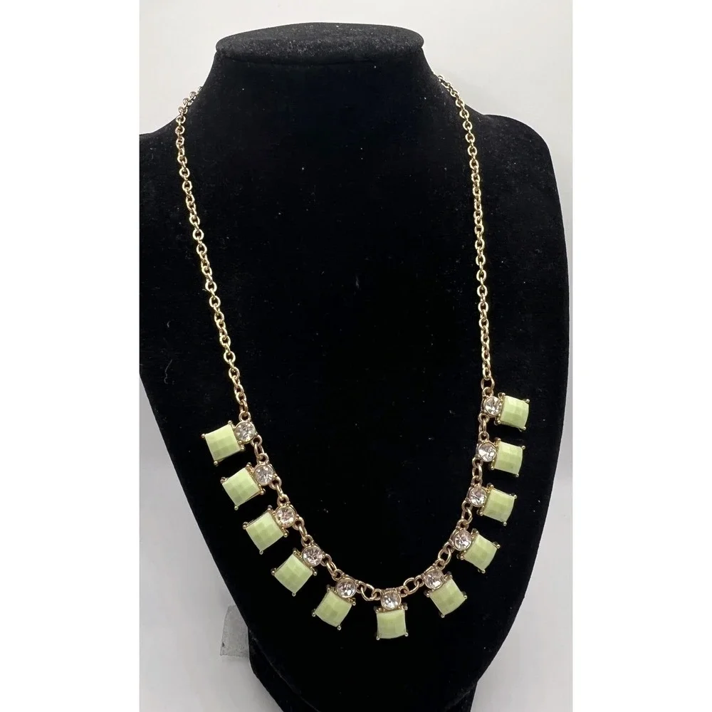 ETC Gold Tone Green Faceted Glass &‎ Clear Rhinestone Necklace 18"